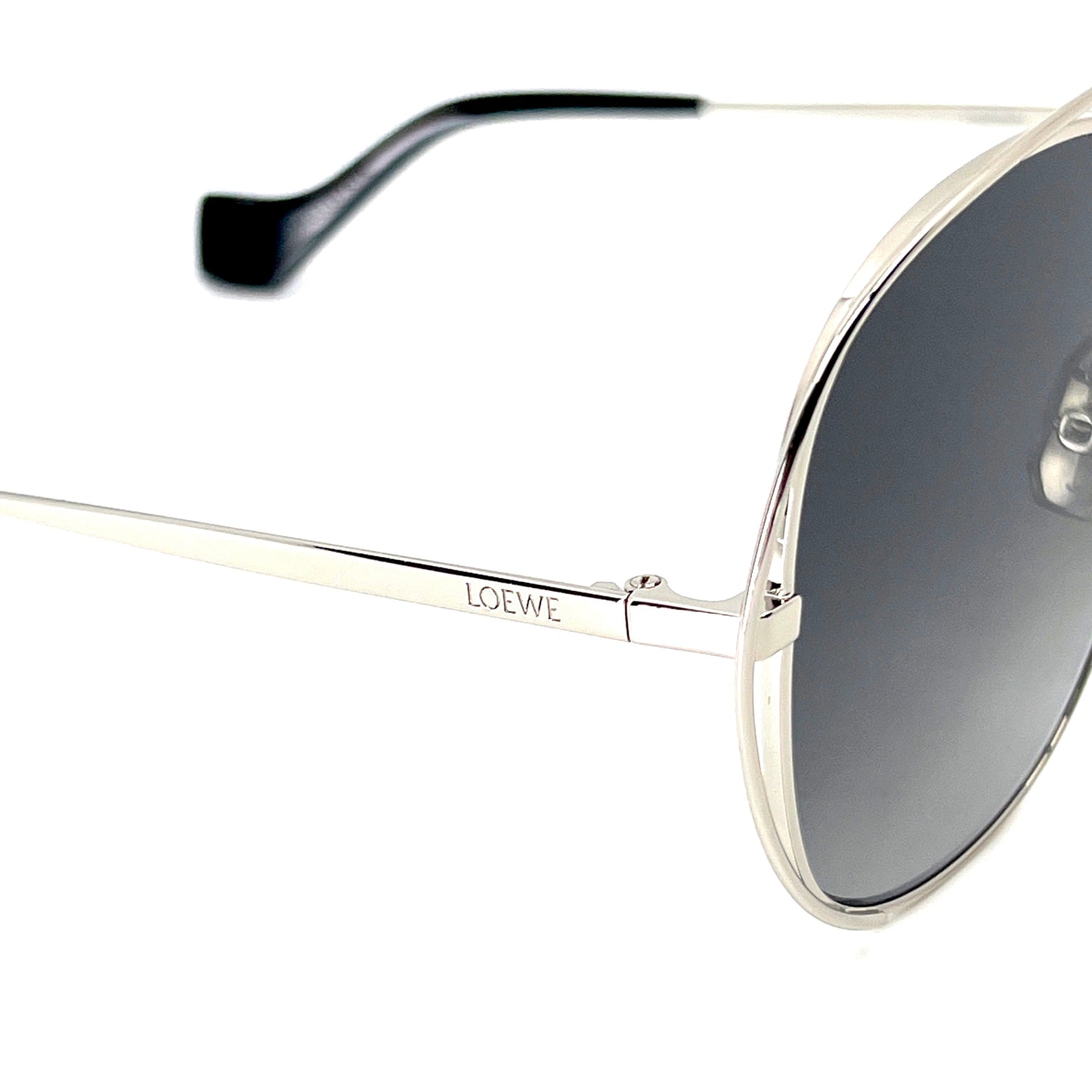 LOEWE Sunglasses LW40040U 16B