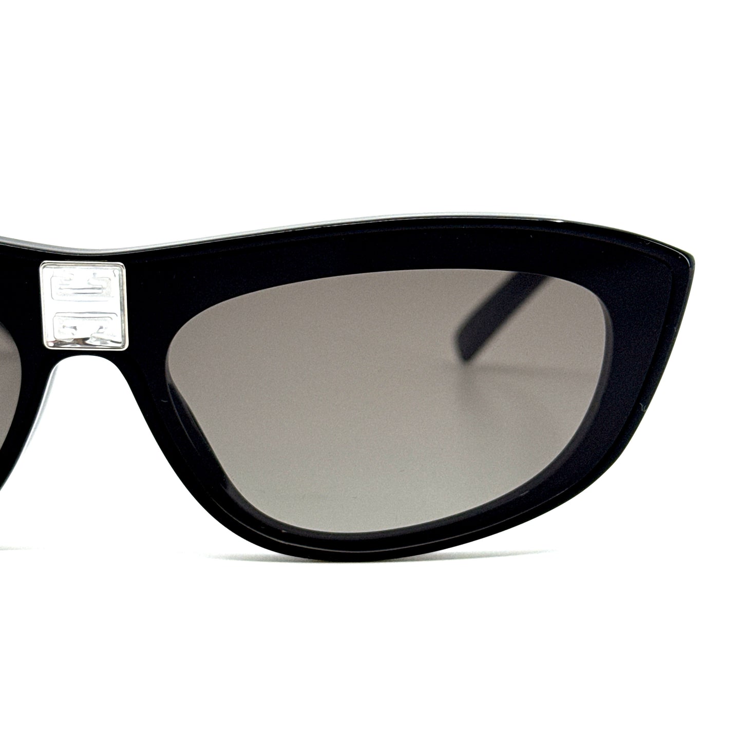 GIVENCHY Sunglasses GV40027I 01B