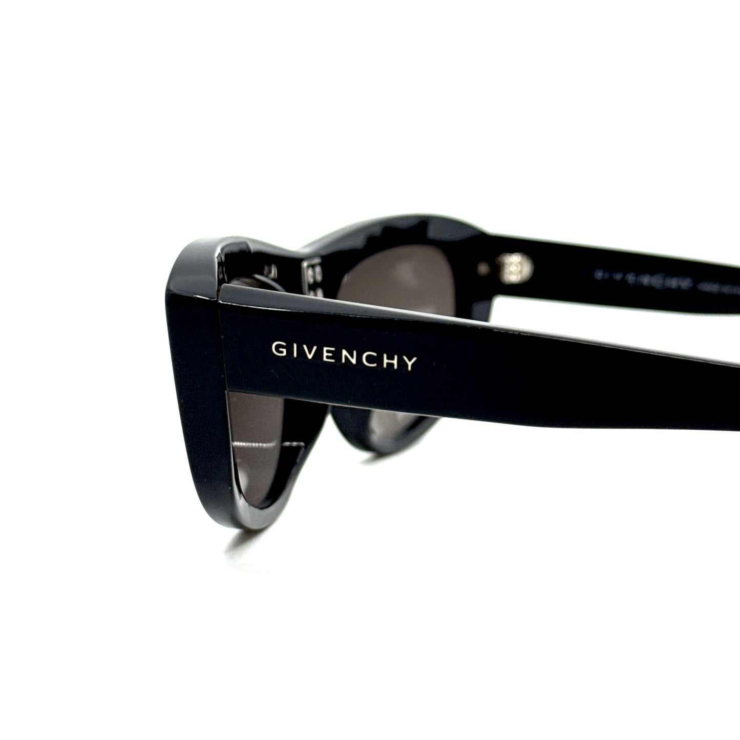 GIVENCHY Sunglasses GV40027I 01B