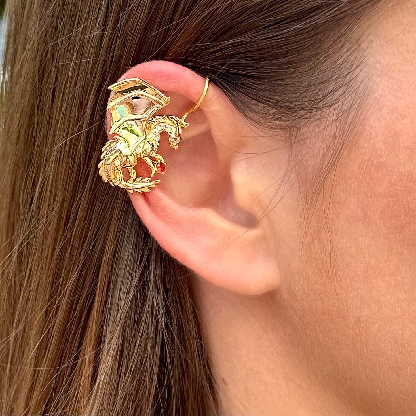 Ear cuff dragón sin perforar con diamantes CZ - Oro rosa