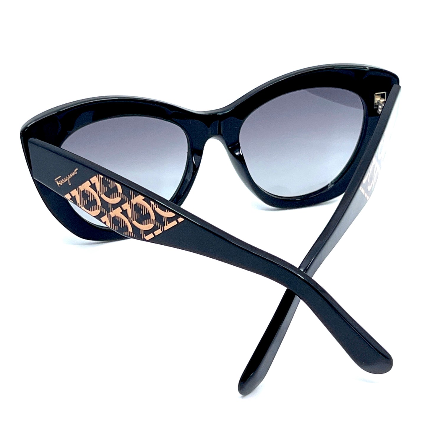 SALVATORE FERRAGAMO Sunglasses SF1022S 001