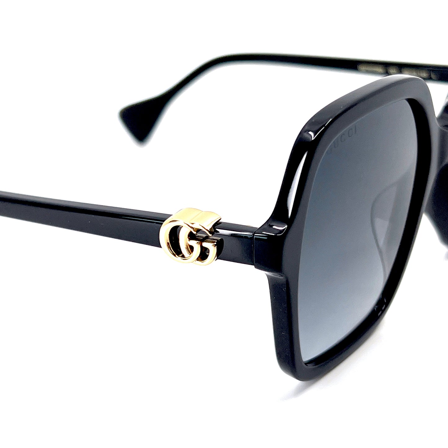 GUCCI Sunglasses GG1072S 001