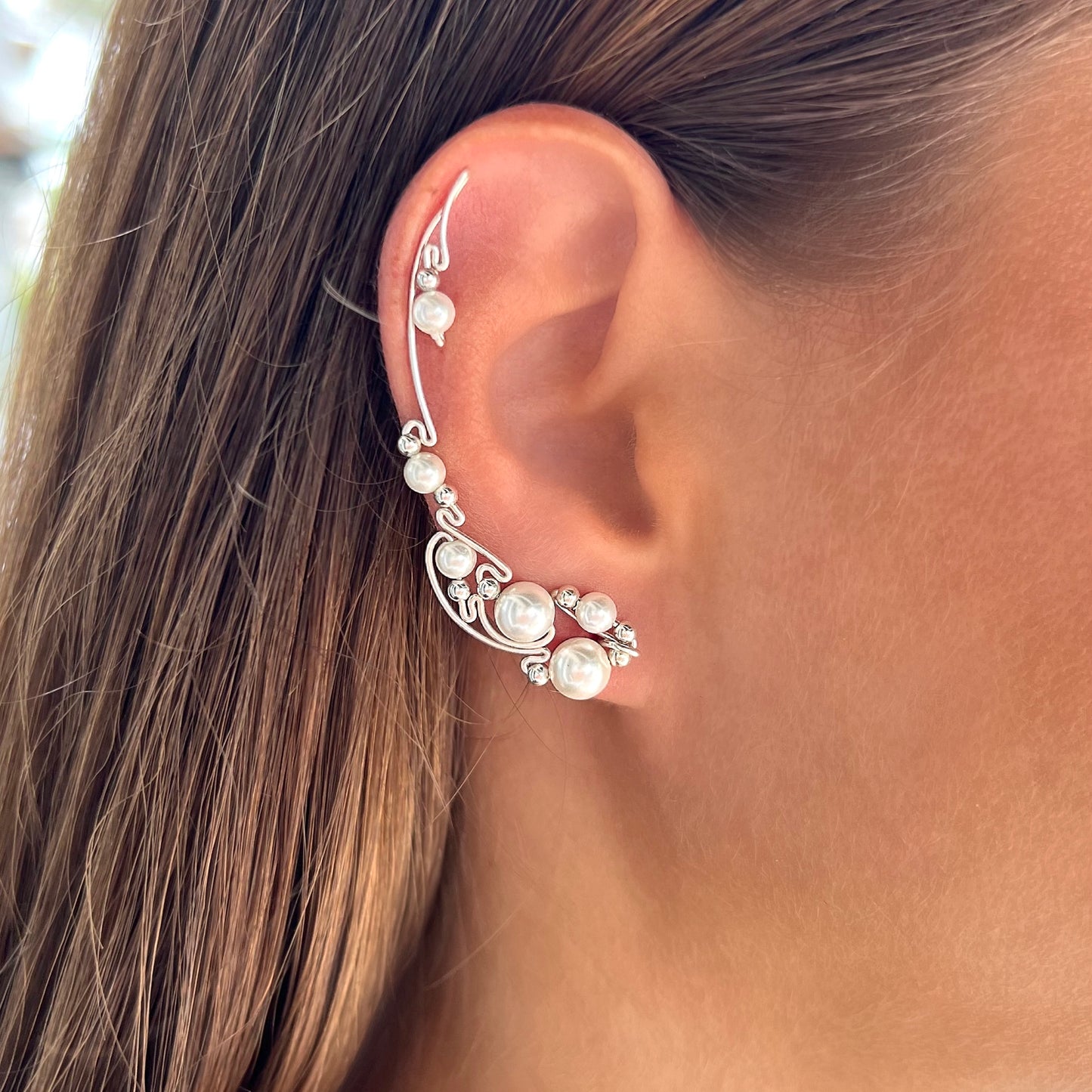 LUNA EAR CLIMBER WITH WHITE PEARLS - WHITE SILVER