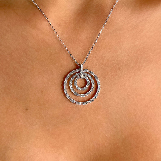 Interlocking circle necklace with CZ diamonds - Sterling Silver 925