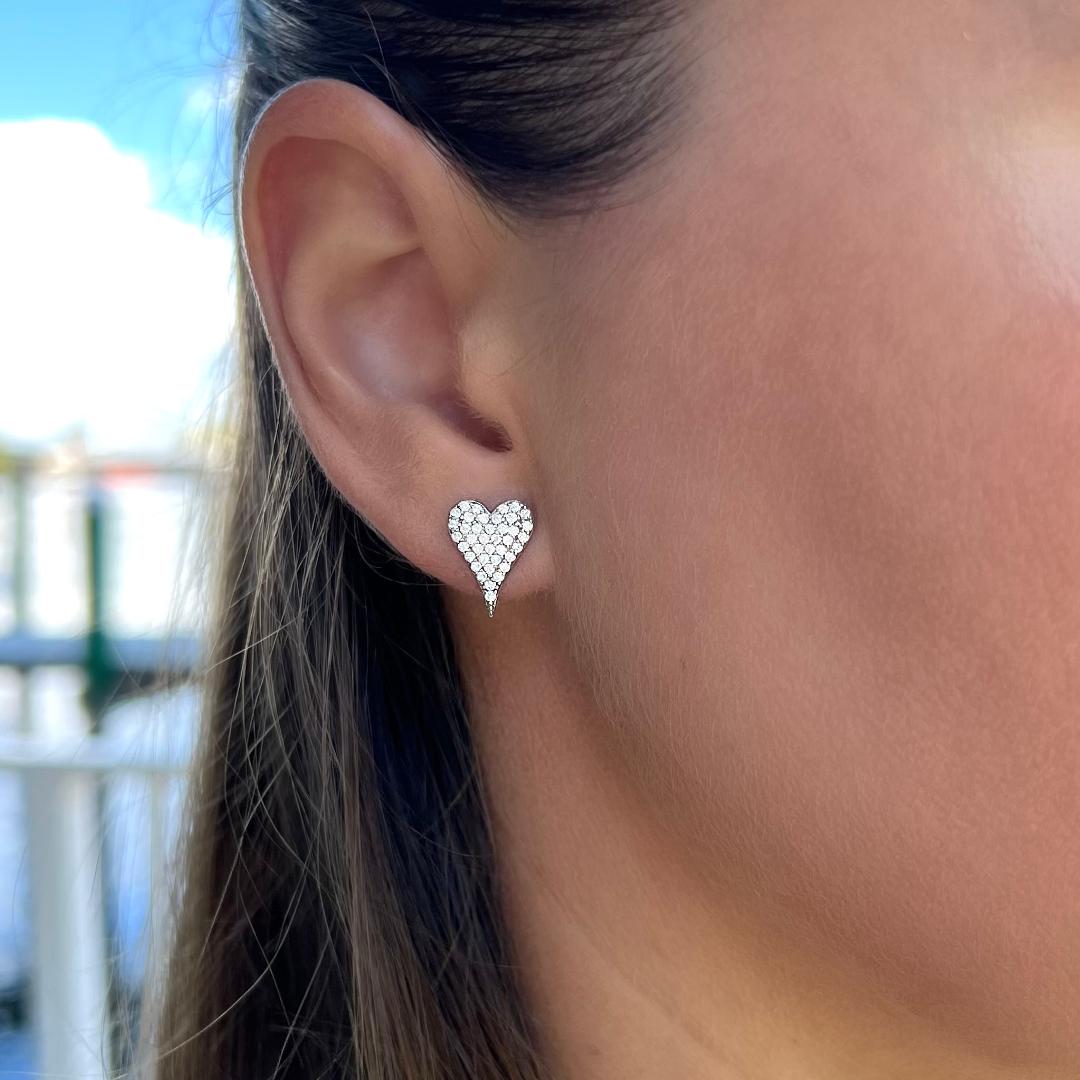 Pendientes de corazón con pavé de diamantes CZ - Plata de ley 925 